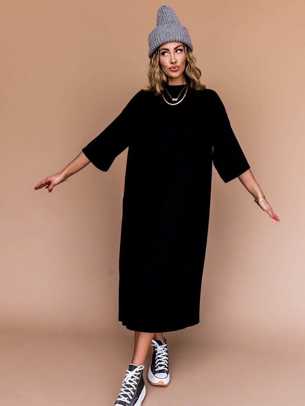 Dressed in Lala Ribbed Ozzy Dress in Black